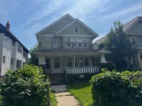 2822 N 50th #2824, Milwaukee, WI 53210