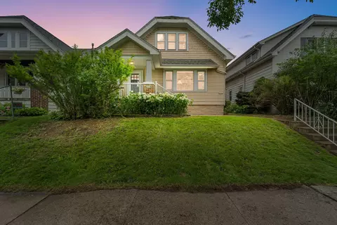 4532 N Bartlett #4532A, Shorewood, WI 53211