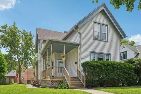 637 E Otjen, Milwaukee, WI 53207