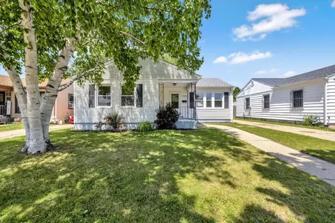 2316 W Rohr, Milwaukee, WI 53209