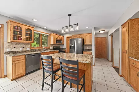 4905 S Radisson, New Berlin, WI 53151