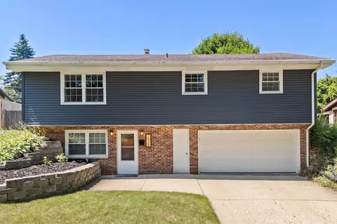 1938 Woodlawn, West Bend, WI 53090