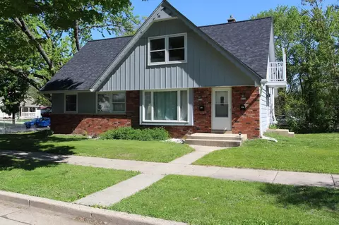 6130 W Fairmount, Milwaukee, WI 53218