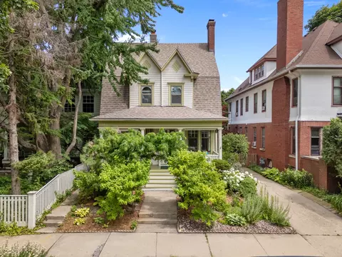 3224 N Marietta, Milwaukee, WI 53211