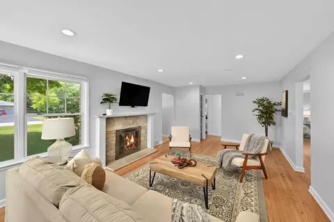 340 Fairway, Brookfield, WI 53005