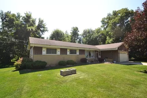 155 Beatrice, Hartford, WI 53027