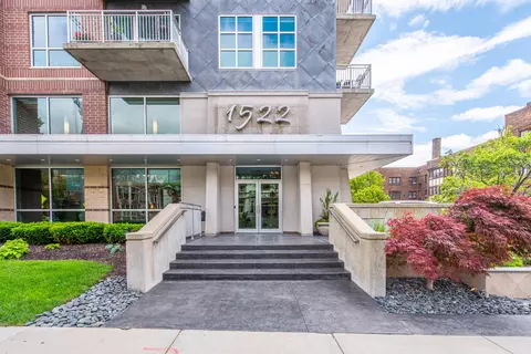 1522 N Prospect #1503, Milwaukee, WI 53202