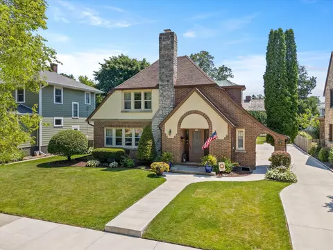 117 Lake, Sheboygan, WI 53081