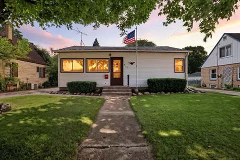 211 Coolidge, Waukesha, WI 53186