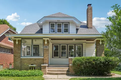 2756 N 45th, Milwaukee, WI 53210