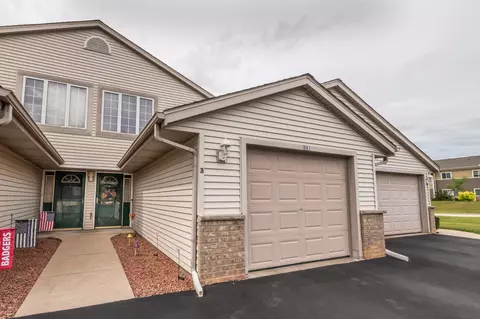 883 E Loos #3, Hartford, WI 53027