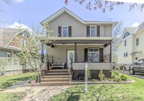 513 N 8th, Watertown, WI 53094
