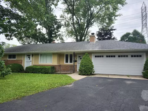 6001 N Sidney, Glendale, WI 53209