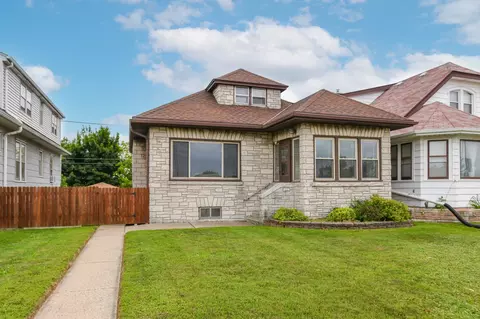 5227 W National, West Milwaukee, WI 53214