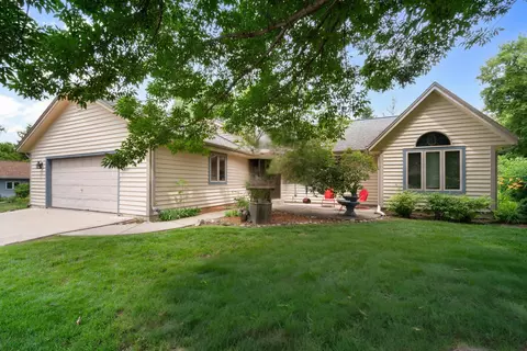 w170n10308 Larkspur, Germantown, WI 53022