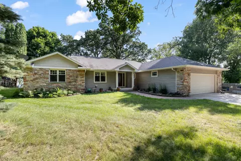 w10817 Blackhawk Trail, Fox Lake, WI 53933