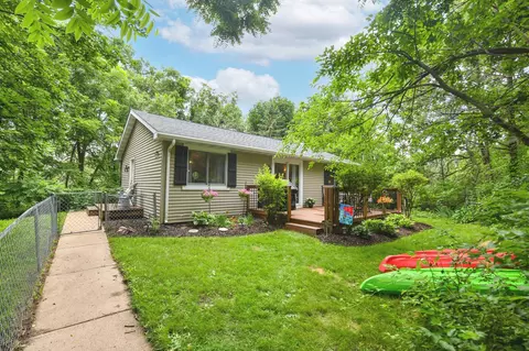 n7556 West Drive, Whitewater, WI 53190