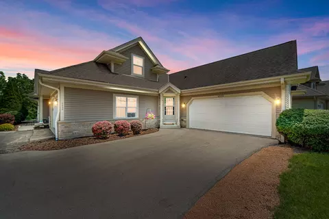 4848 S Waterview, Greenfield, WI 53220