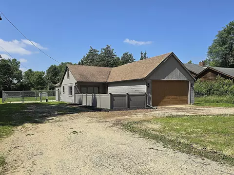 w378s5059 W Pretty Lk, Ottawa, WI 53118