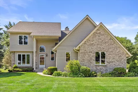18525 Brookridge, Brookfield, WI 53045