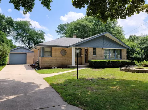 7181 W Wedgewood, Milwaukee, WI 53220