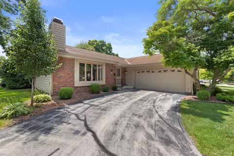 5404 Somerset, Greenfield, WI 53221