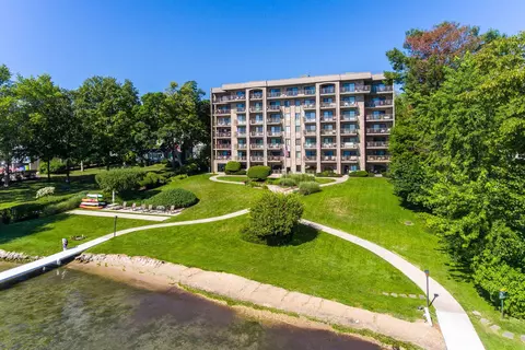 35 S Walworth #504, Williams Bay, WI 53191
