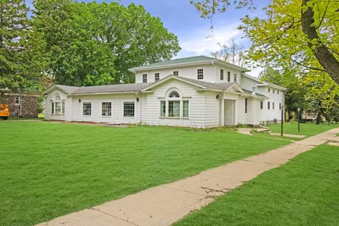 103 E Rockwell, Elkhorn, WI 53121