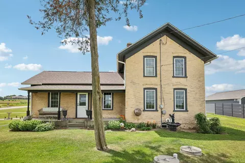 6065 S Oak, Trenton, WI 53095
