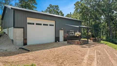 58557 Mississippi Rdg, Lynxville, WI 54626