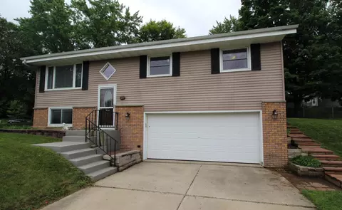 1825 N 18th, West Bend, WI 53090