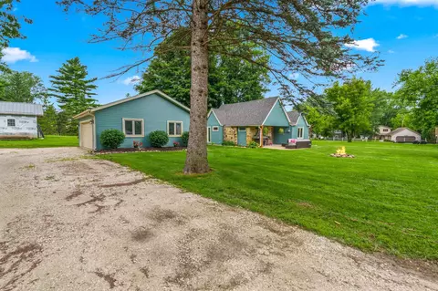 793 S S Shr, Richfield, WI 53033