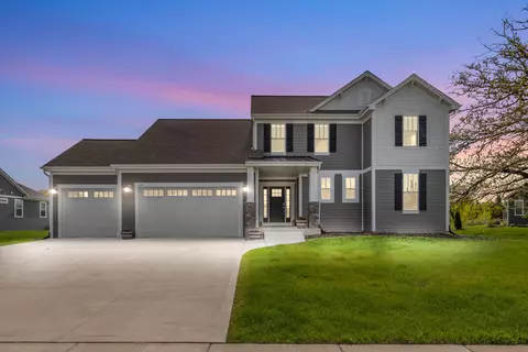 160 Candleberry, Grafton, WI 53024