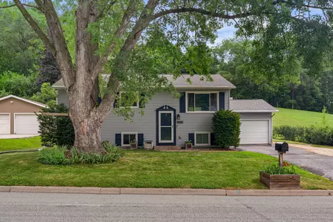 802 6th, Onalaska, WI 54650