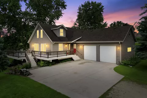 8230 County Hwy W, Wayne, WI 53040
