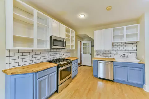 950 Oakland, Waukesha, WI 53186
