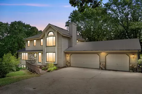 464 Caernarvon, Wales, WI 53183