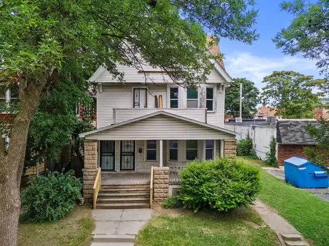 2312 N 41st #2314, Milwaukee, WI 53210