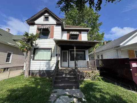 1809 Howe, Racine, WI 53403