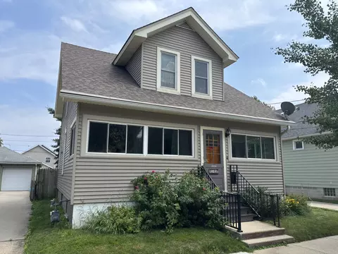 1341 Grove, Racine, WI 53405