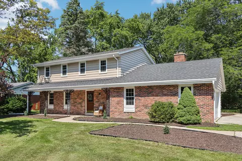 1116 W Montclaire, Glendale, WI 53217