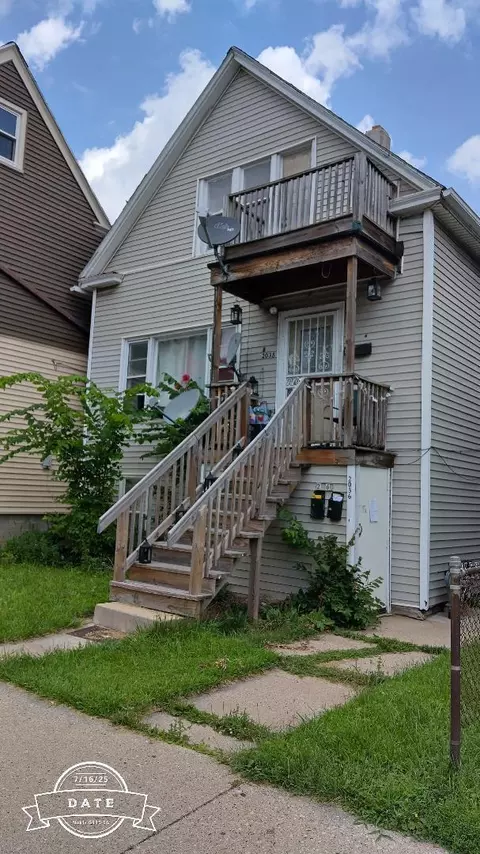 2036 W Lincoln, Milwaukee, WI 53215
