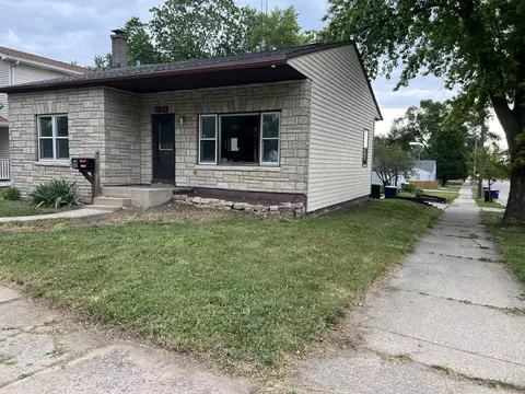 1769 Indiana, Racine, WI 53405