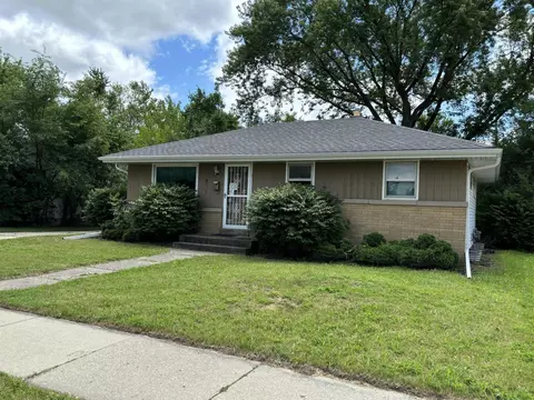 8021 W W Ml, Milwaukee, WI 53218