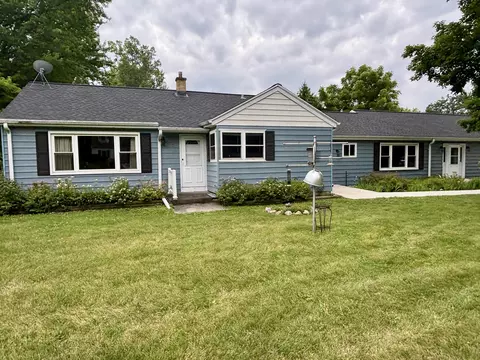 5013 Westfield, Mequon, WI 53092
