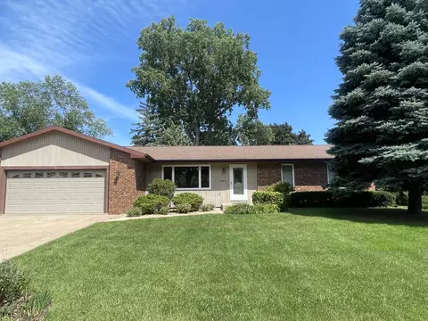 624 10th, Onalaska, WI 54650