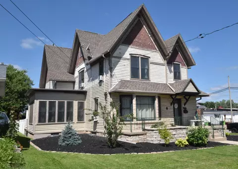 131 N John, Mayville, WI 53050