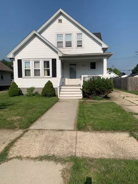 7520 26th, Kenosha, WI 53143