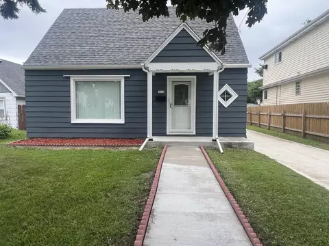 4544 S Quincy, Milwaukee, WI 53207