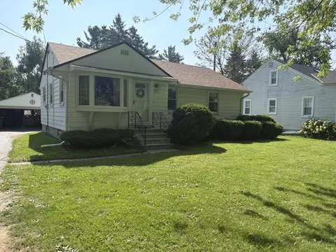 8862 S Chicago, Oak Creek, WI 53154